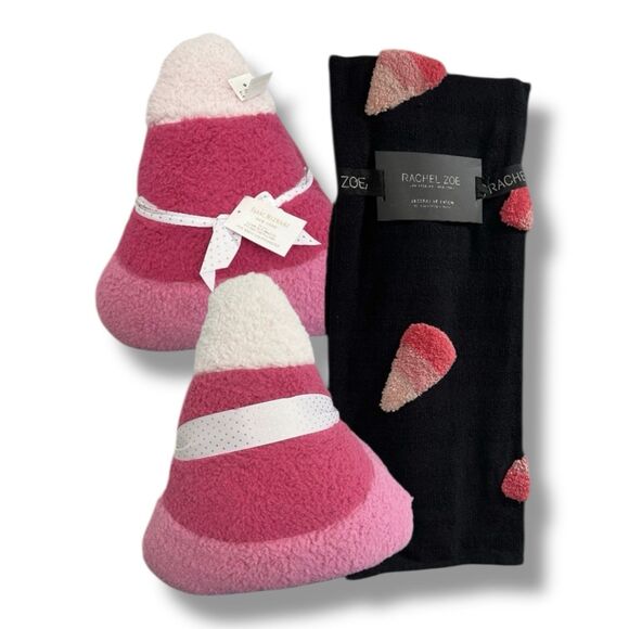 Isaac Mizrahi Pink Candy Corn Pillows + Matching Rachel Zoe Halloween Blanket - Picture 1 of 7
